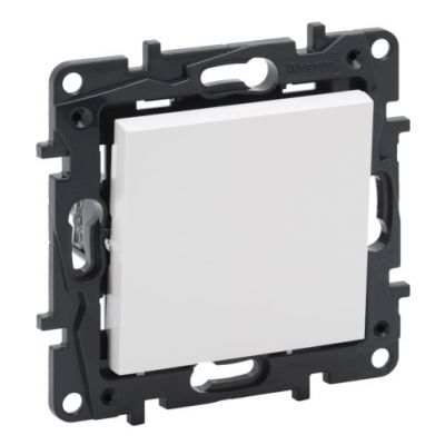 Niloe Step łącznik krzyżowy 10Ax Biały 863107 LEGRAND (863107)