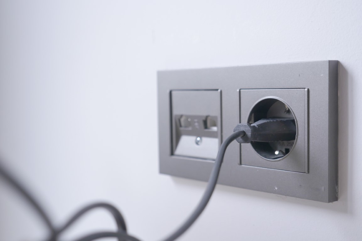 Ilość gniazdek w jednym obwodzie - normy i standardy - gniazda-elektryczne-blog.jpg
