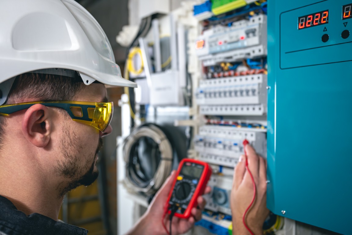 Rozłącznik izolacyjny 3P i 4P - kiedy mają swoje zastosowanie? - rozlaczniki-3p-4p-elektrospark.jpg